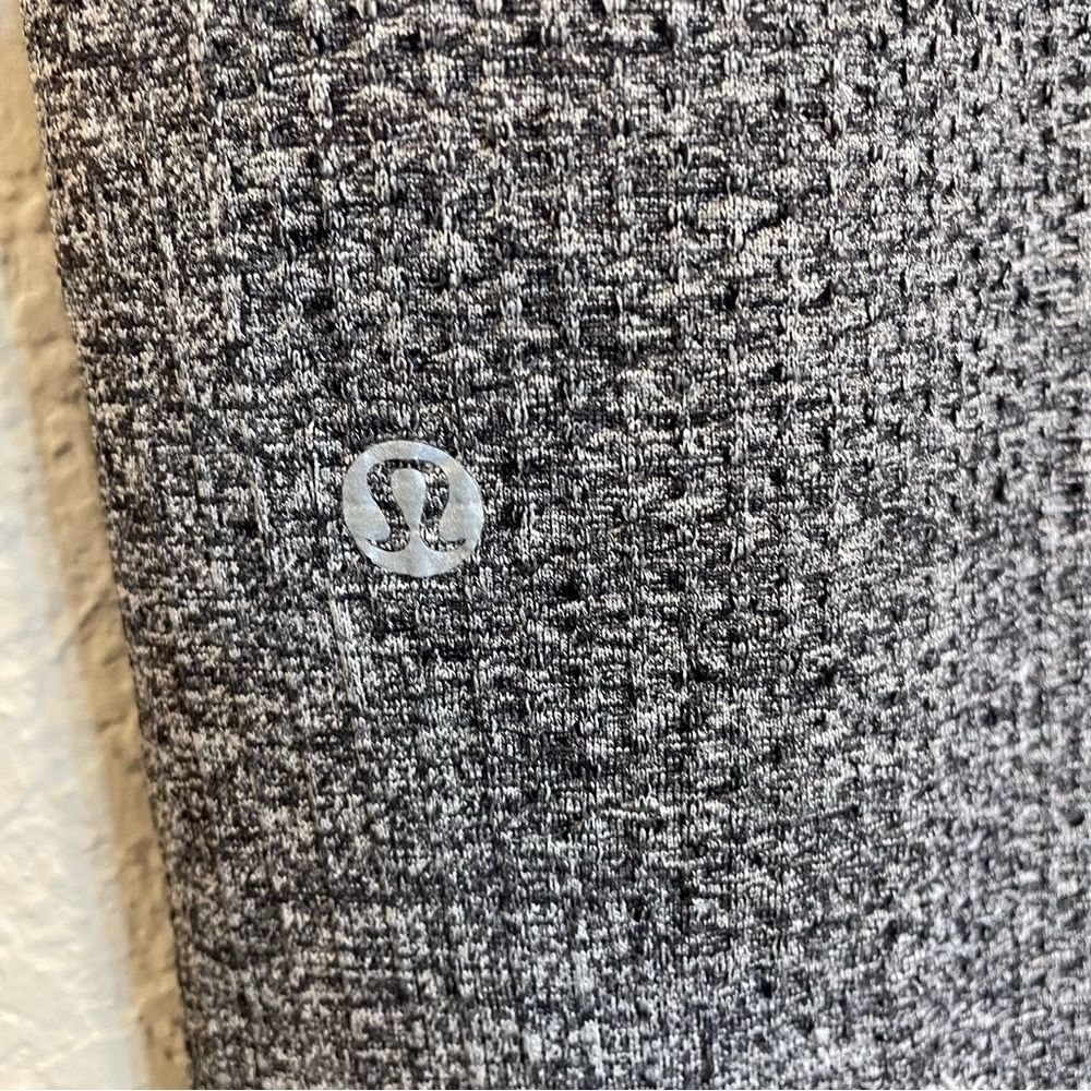 Lululemon Engineered Warmth Jogger - Graphite Grey - Merino Wool - Size 2 - Picture 9 of 10
